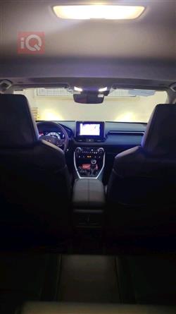 تۆیۆتا ڕاڤ 4